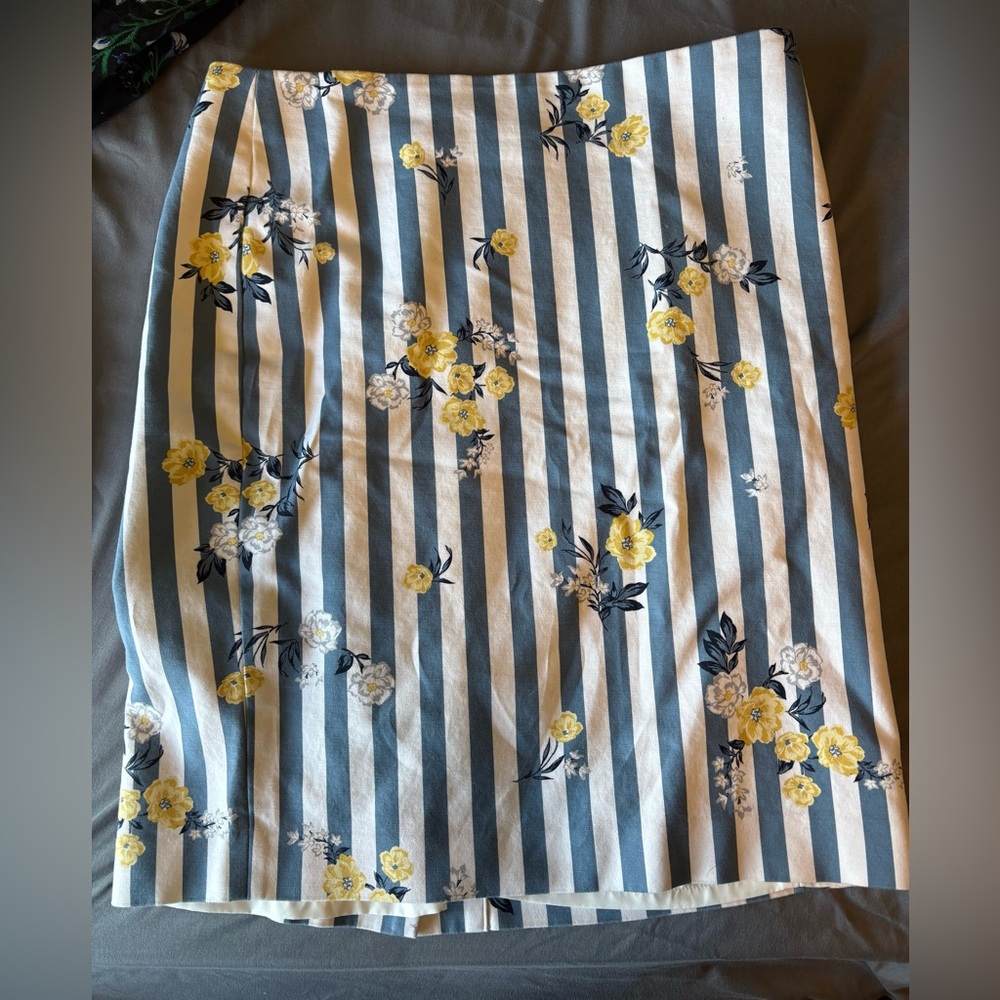 Ann Taylor Factory Striped Pencil Skirt in Blue, White & Yellow Floral